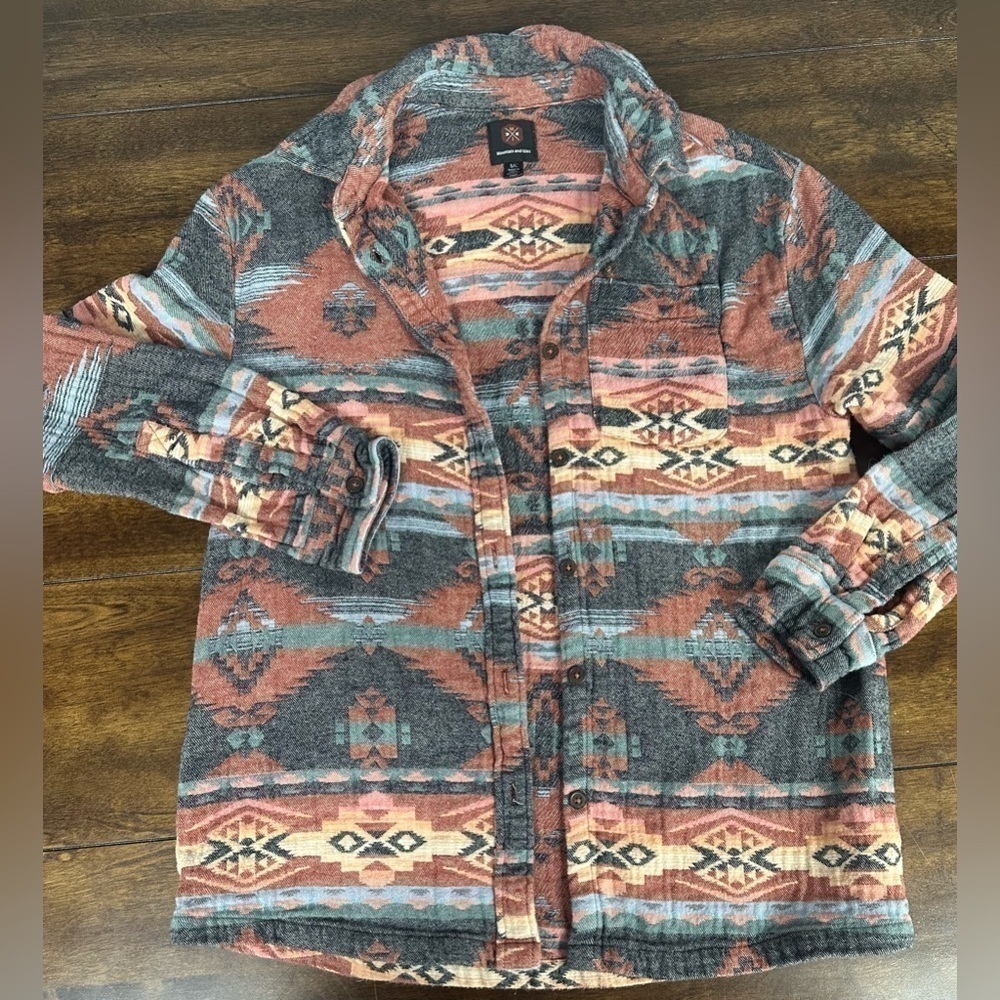Tribal Pattern Button Down Shirt - Picture 1 of 3